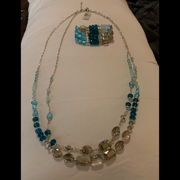 Necklace with bracelet - Picture 2 of 3